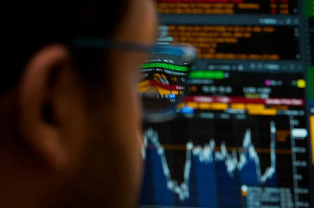 Global Tech Economy Forecast to Grow Solidly in 2025 Despite Uncertainty 20 windsor drake global tech forcast